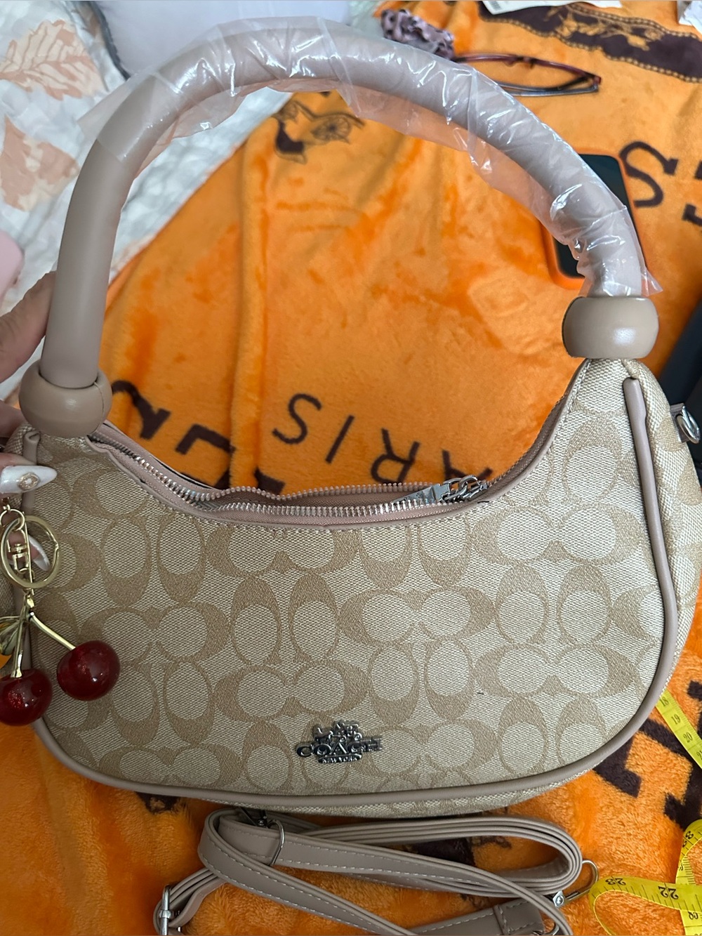 Women's Bag - Classic Everyday Shoulder , is Not authentic  design